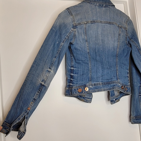 H&M Size 2 Medium Wash Jean Jacket - Picture 6 of 6